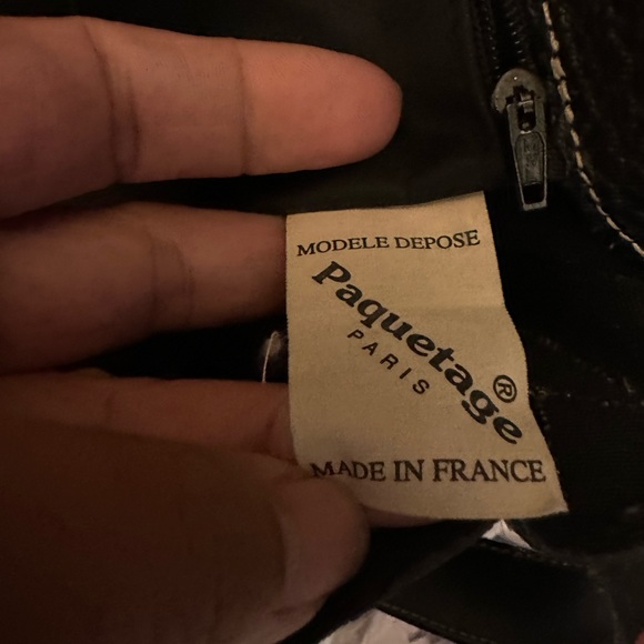 Paquetage Paris Pebbled Leather Messenger Bag - Picture 9 of 9